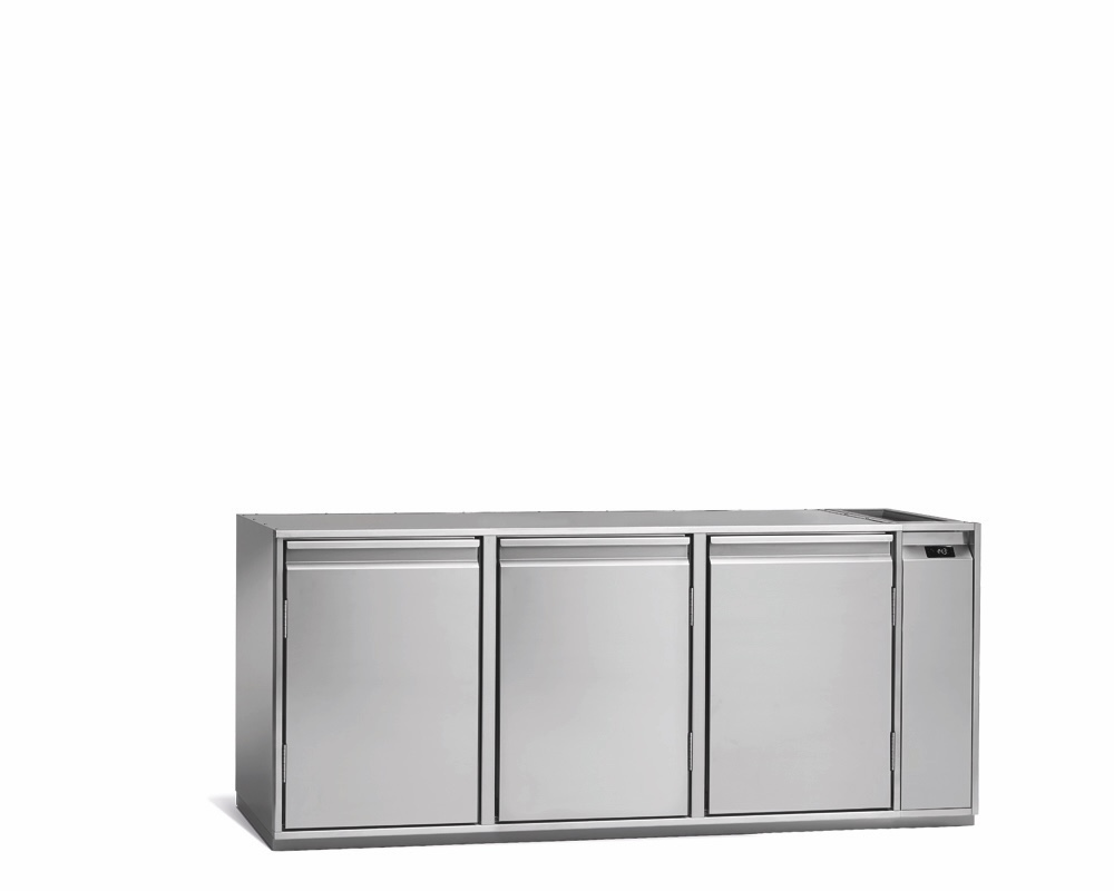 3-DOOR REFRIGERATED BEVERAGE COUNTER, 680mm DEPTH