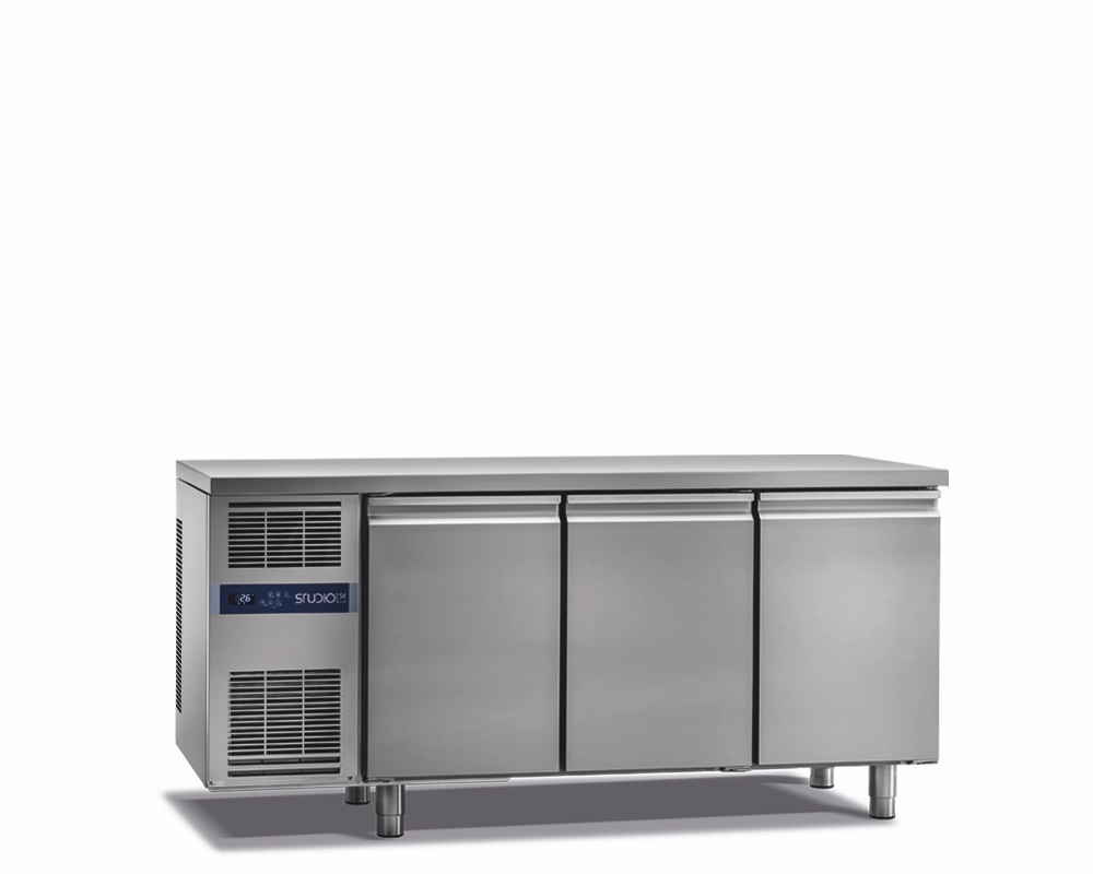TOP LINE 3-DOOR REFRIGERATED COUNTER FOR PASTRY, 0/+8°C