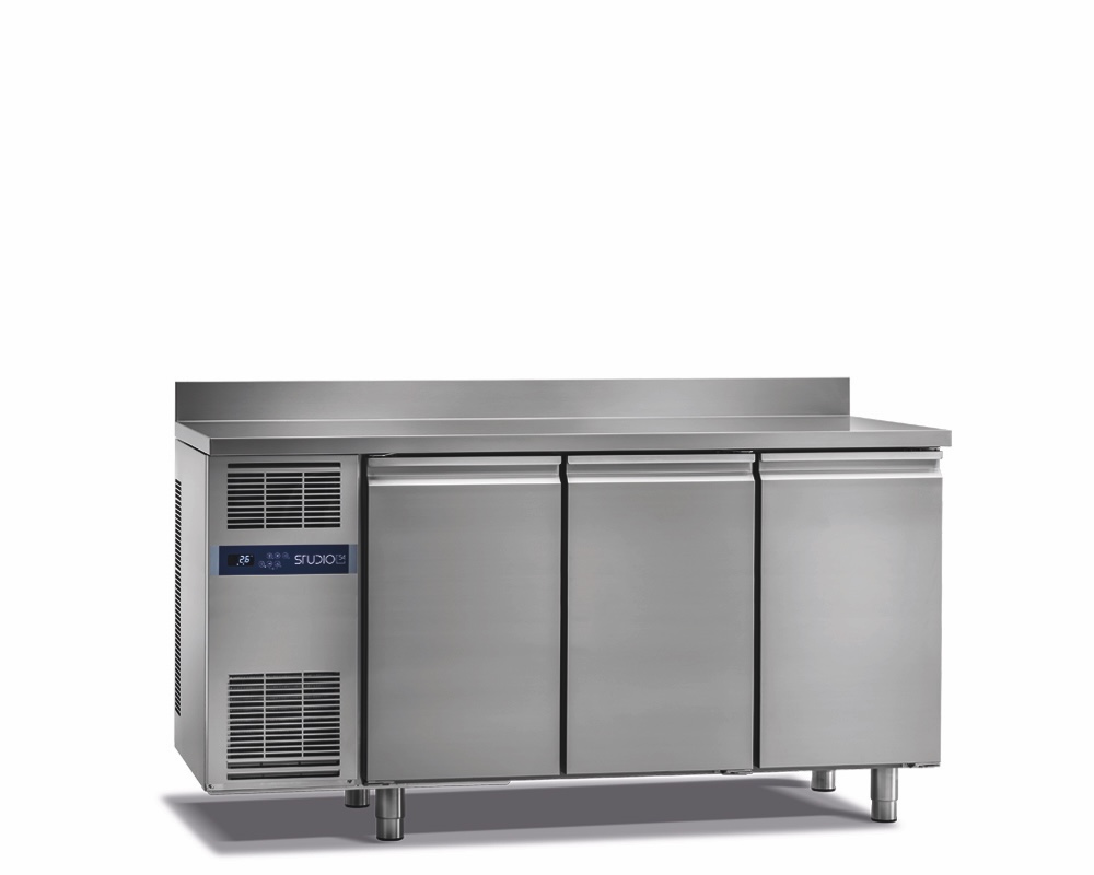 TOP LINE 3-DOOR REFRIGERATED COUNTER FOR PASTRY, 0/+8°C